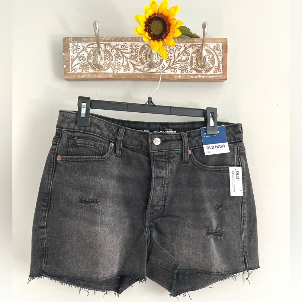 OLD NAVY Women’s High-Waisted Button-Fly O.G. Straight Ripped Shorts-Size 10